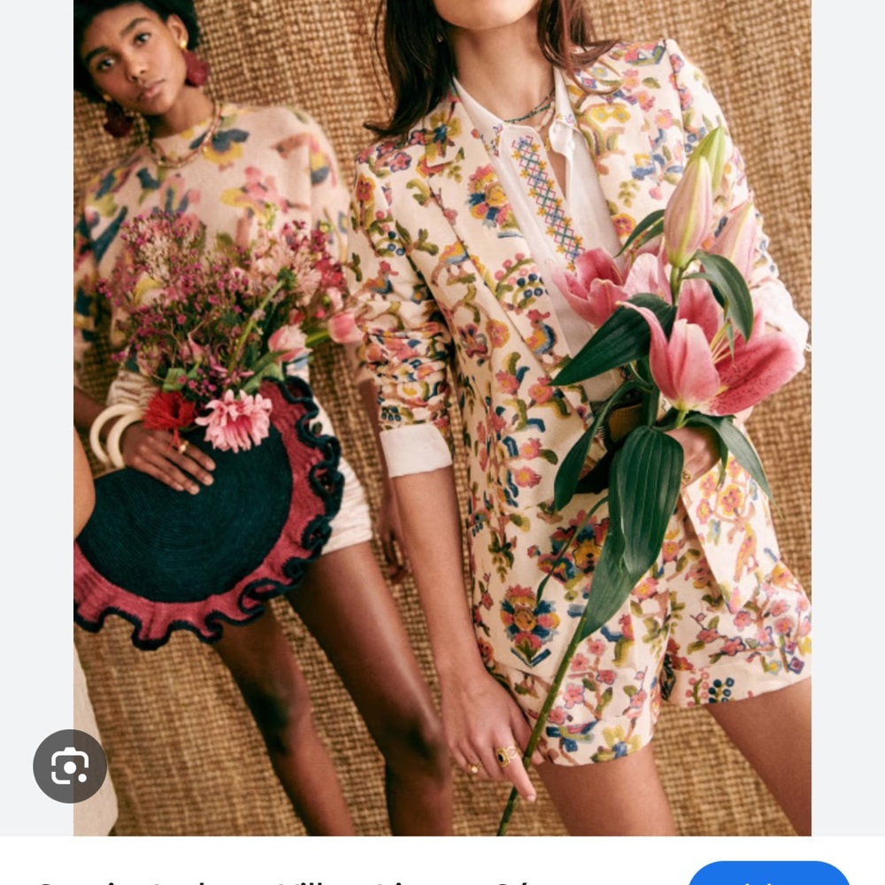 Sézane Mila shorts in Villa print